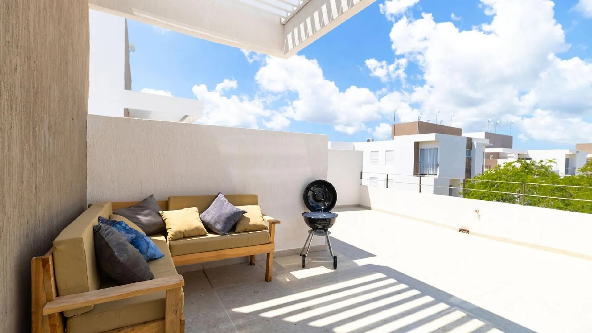 Espacio Yuca Con Rooftop Privado, Alberca, Parking, Tren Maya Cercano Playa del Carmen